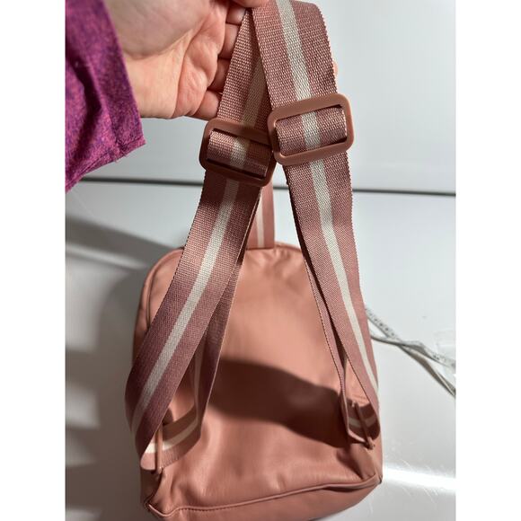 Puma medium to small pink backpack purse leather, 11x9x2.5 for girls & women - Picture 13 of 14